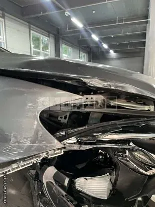 Photo 2 of 36: 2019 Mercedes-Benz E 300, VIN WDDZF4JBXKA630740 — Korean insurance auction