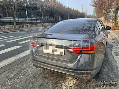 Photo 1 of 8: 2019 Nissan Altima — Korean insurance auction