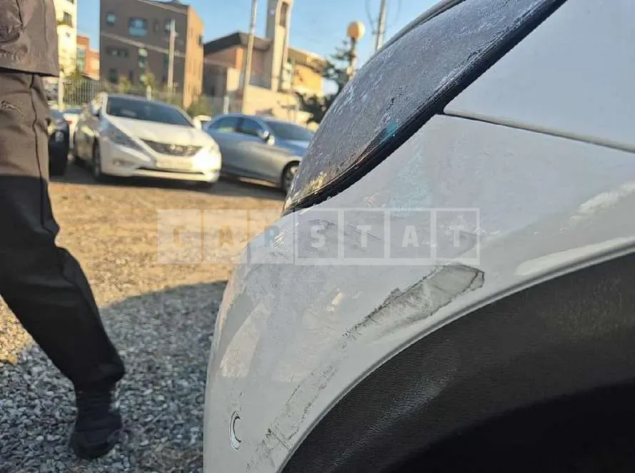 Photo 2 of 4: 2019 Mercedes-Benz (parts) GLC350 e 4Matic Light — Korean insurance auction