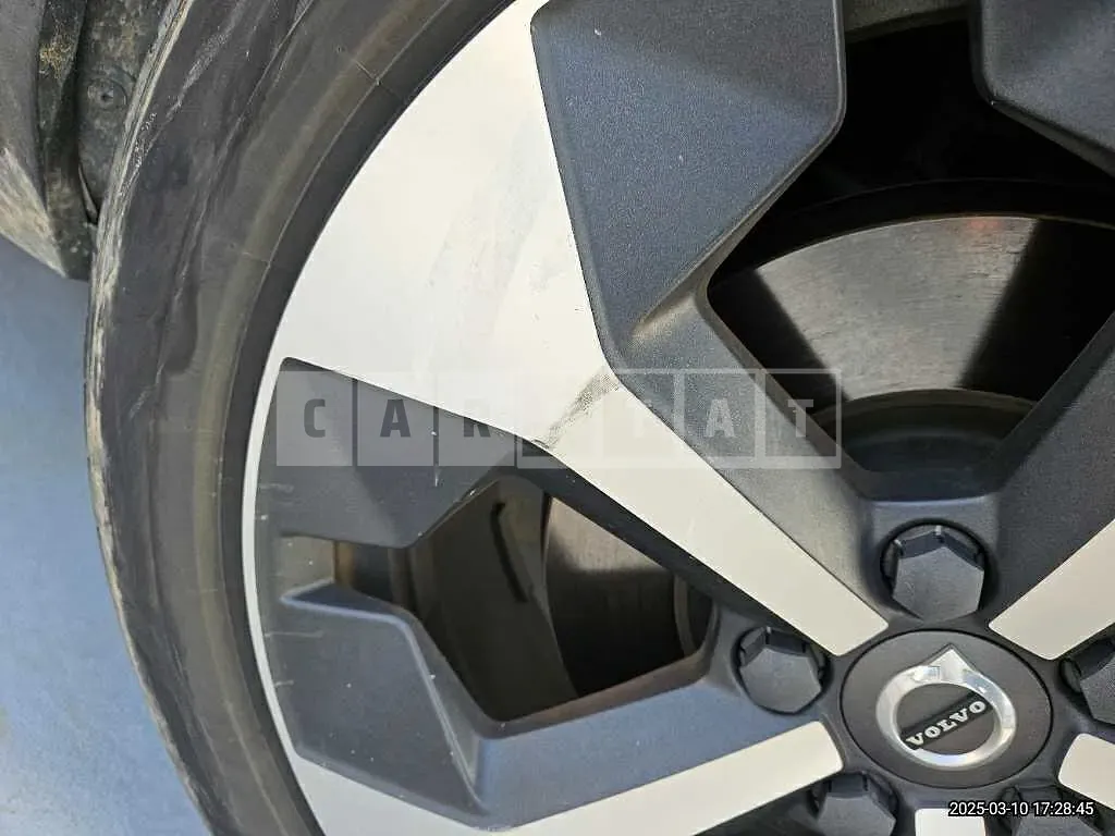 Photo 2 of 6: 2022 Volvo (parts) XC40B4 AWD Wheels — Korean insurance auction