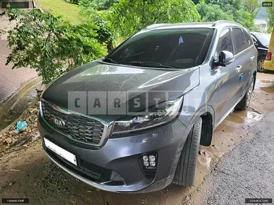 Photo 1 of 17: 2019 Kia Sorento, VIN KNAPH81ABLA599692 — Korean insurance auction