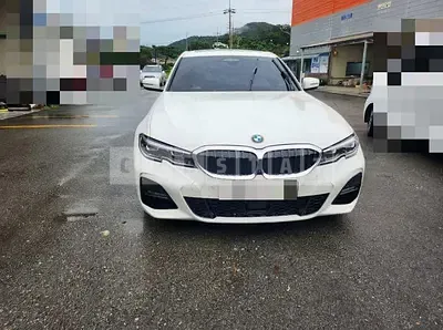 Photo 1 of 16: 2021 BMW 320i, VIN WBAUZ3106M9F02049 — Korean insurance auction