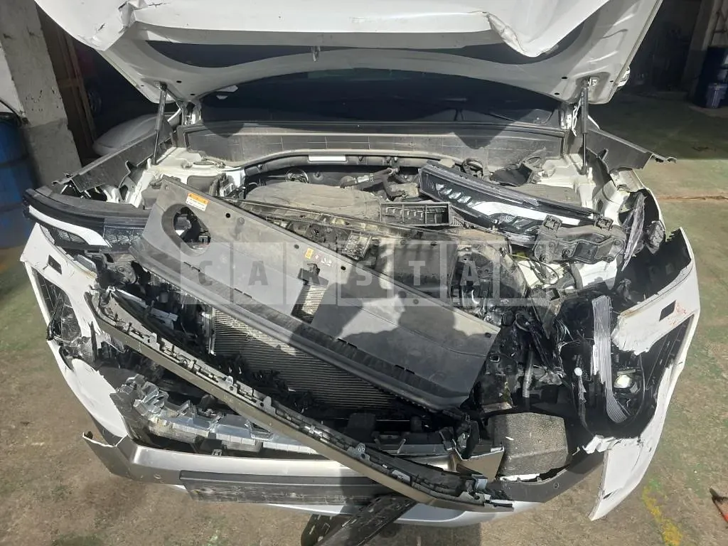 Photo 2 of 22: 2022 Hyundai Palisade, VIN KMHR381EBNU430588 — Korean insurance auction