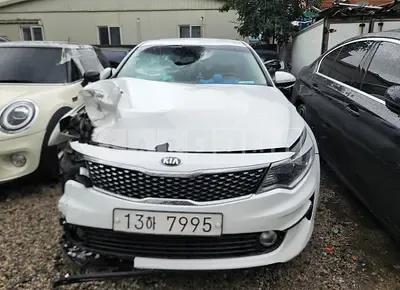 Photo 1 of 6: 2018 Kia K5, VIN KNAGT416BJA224896 — Korean insurance auction
