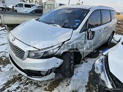 Photo 1 of 7: 2016 Kia Carnival — Korean insurance auction