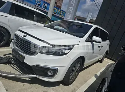 Photo 1 of 14: 2016 Kia Carnival — Korean insurance auction