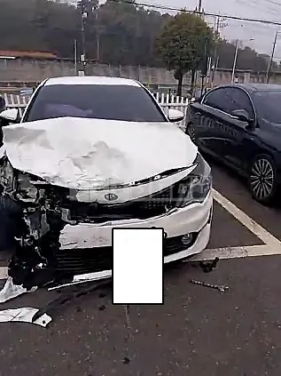Photo 2 of 10: 2016 Kia K5, VIN KNAGX411BGA007584 — Korean insurance auction