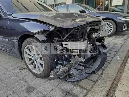 Photo 2 of 9: 2018 BMW 320d xDrive Gran Turismo, VIN WBA8T3103JGB15775 — Korean insurance auction