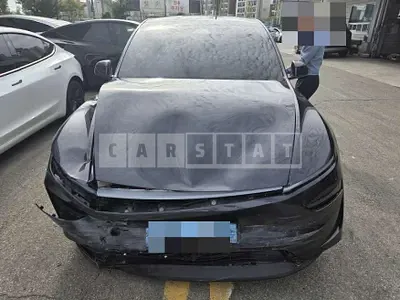 Photo 1 of 9: 2025 Tesla Model Y Long Range — Korean insurance auction