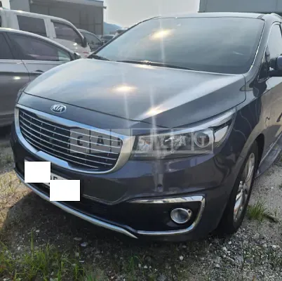 Photo 2 of 19: 2018 Kia Carnival Limousine, VIN KNAME81ABJS387079 — Korean insurance auction