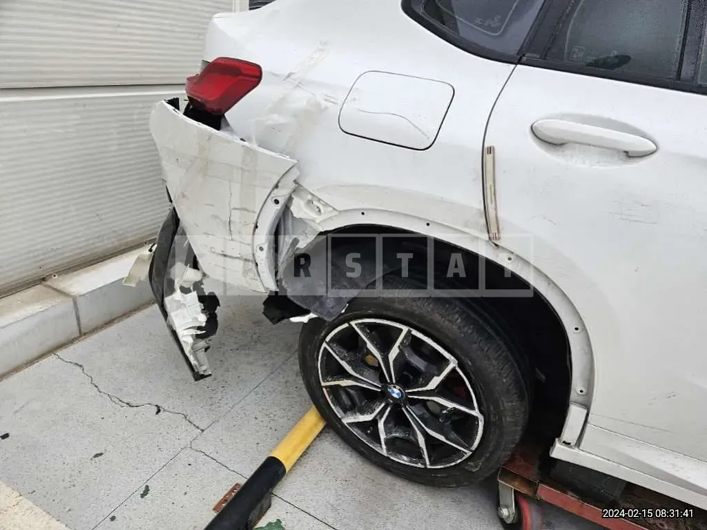 Photo 2 of 47: 2023 BMW X4 xDrive20i, VIN WBA21DT07P9N92024 — Korean insurance auction