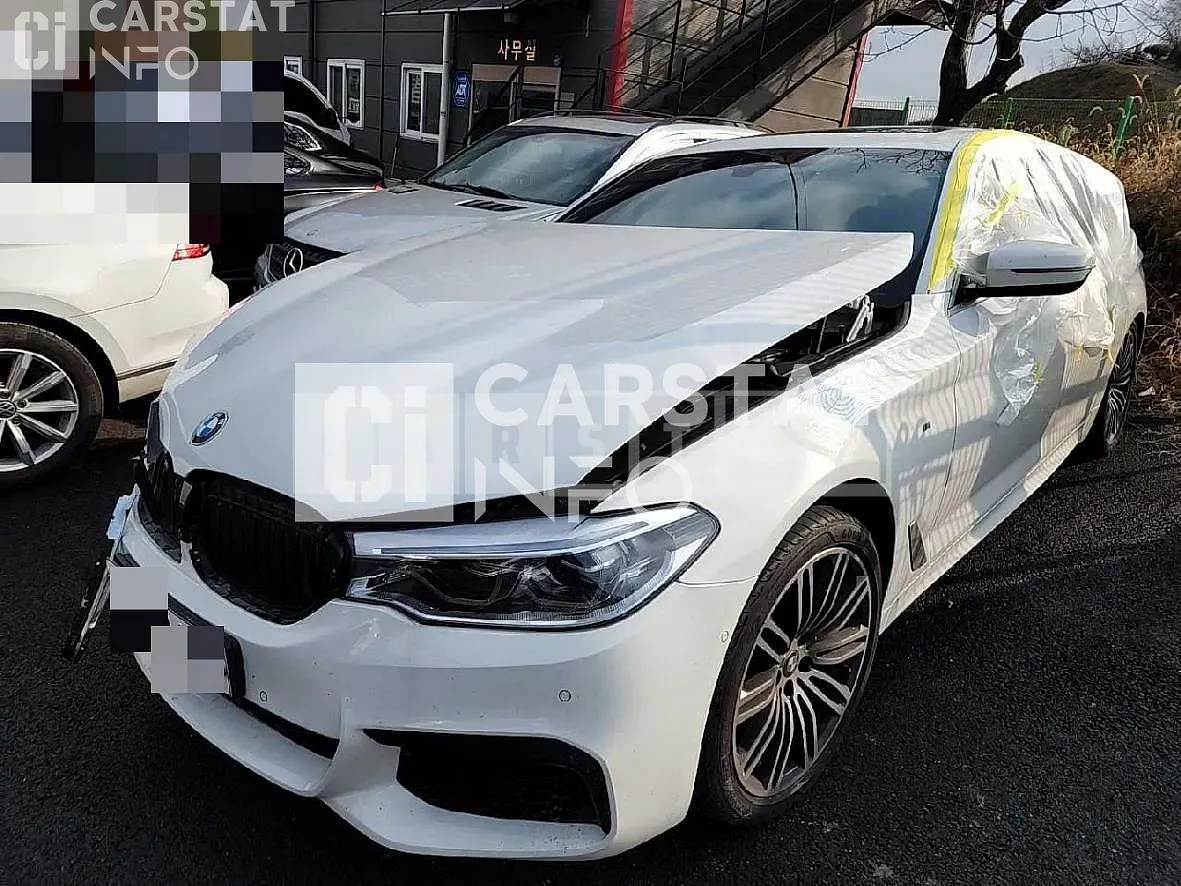 Photo 2 of 30: 2019 BMW 530i M Sport Package — Korean insurance auction