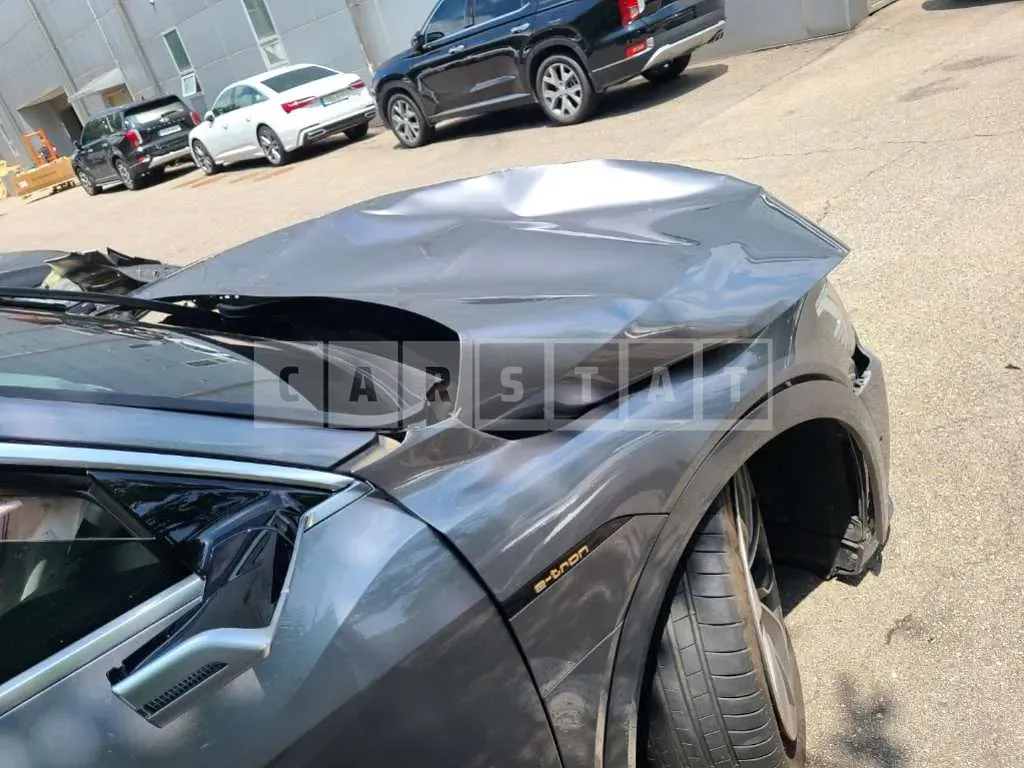 Photo 2 of 27: 2022 Audi e-tron 55 quattro, VIN WAUZZZGE0NB001712 — Korean insurance auction