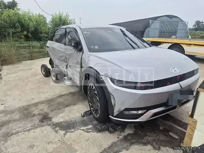 Photo 1 of 23: 2022 Hyundai IONIQ 5 Electric Car — Korean insurance auction