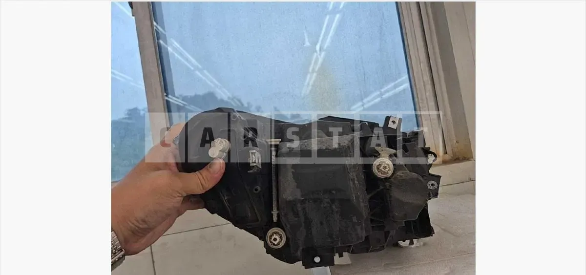 Photo 2 of 8: 2017 BMW (parts) 118d Headlamp — Korean insurance auction