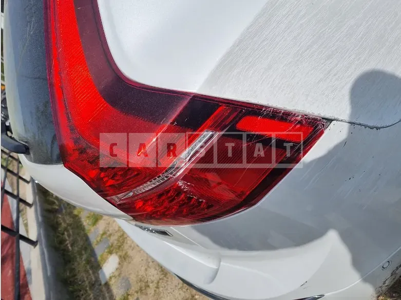 Photo 2 of 18: 2019 Volvo XC60T8 AWD — Korean insurance auction