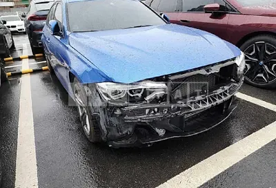 Photo 1 of 12: 2018 BMW 320i, VIN WBA8A9108JAE91321 — Korean insurance auction