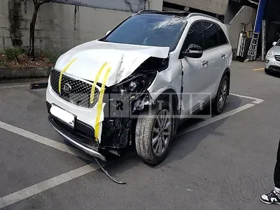 Photo 1 of 43: 2015 Kia Sorento, VIN KNAPH81ABFA008979 — Korean insurance auction