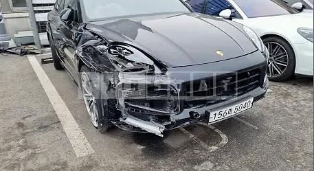 Photo 2 of 41: 2020 Porsche Cayenne, VIN WP1AA29Y5LDA02148 — Korean insurance auction