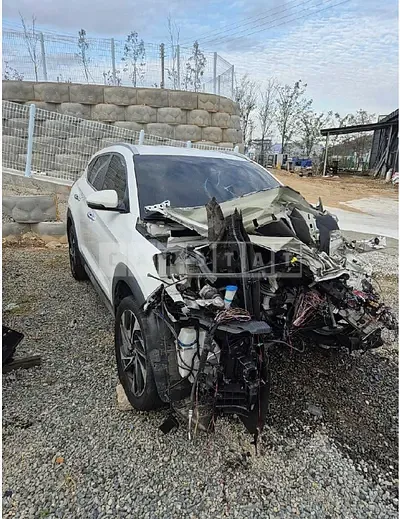 Photo 1 of 20: 2019 Hyundai Tucson — Korean insurance auction
