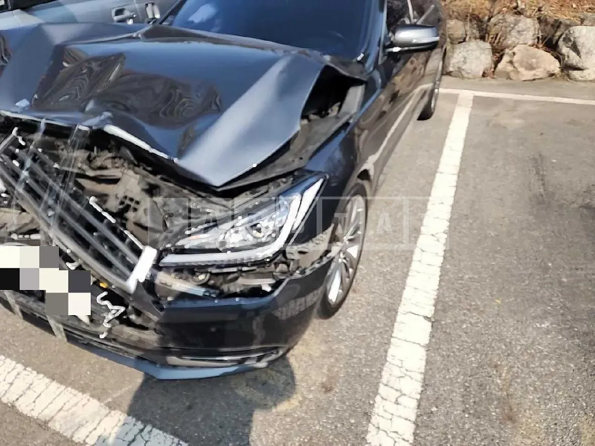 Photo 2 of 36: 2017 Genesis G80 3.3 — Korean insurance auction