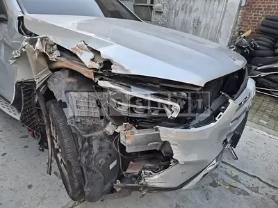 Photo 1 of 18: 2020 Mercedes-Benz GLC300 4Matic — Korean insurance auction