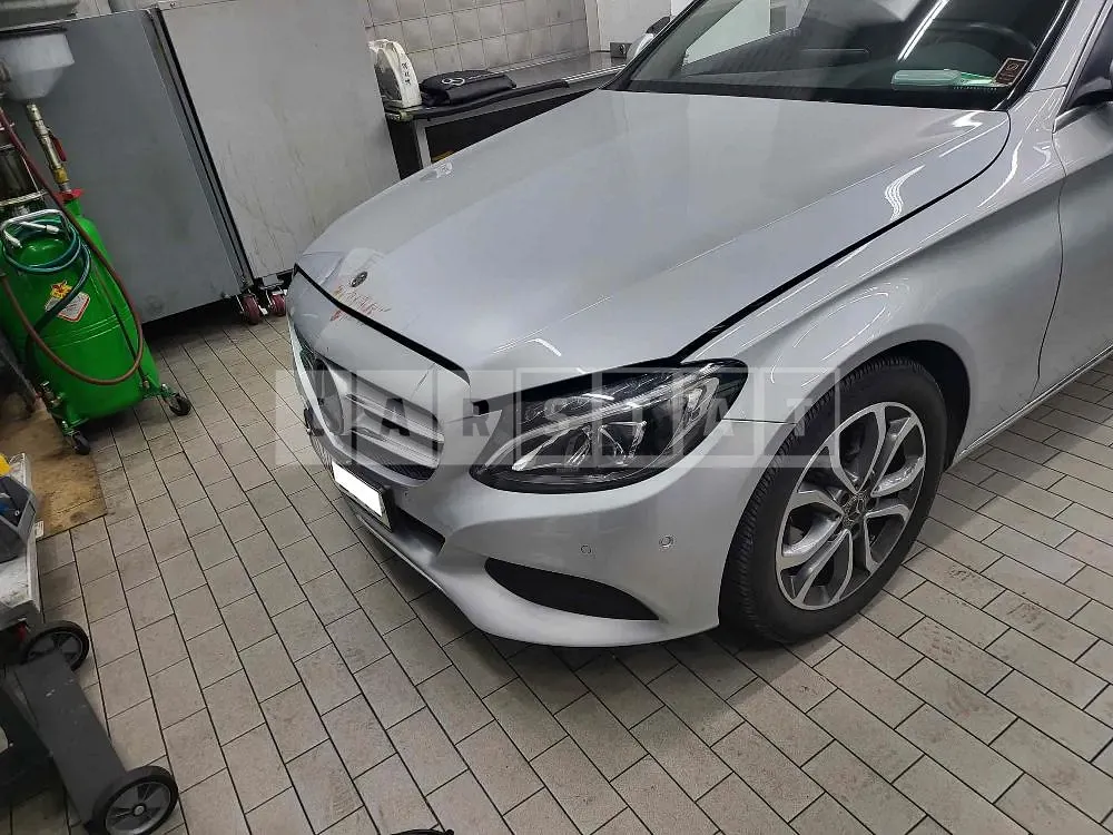 Photo 2 of 11: 2018 Mercedes-Benz C220 d, VIN WDDWF0EB7JR340039 — Korean insurance auction