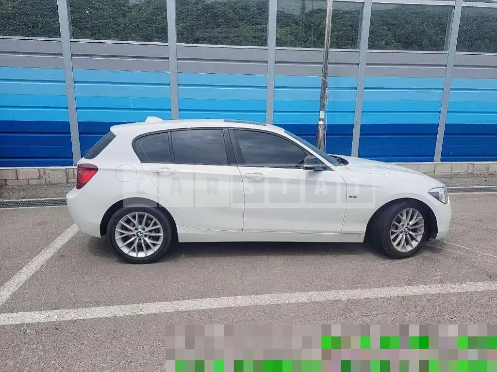 Photo 2 of 13: 2015 BMW 118d — Korean insurance auction