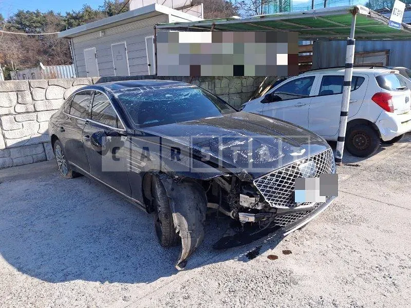 Photo 2 of 52: 2022 Genesis G80, VIN KMTGB41CDNU140915 — Korean insurance auction