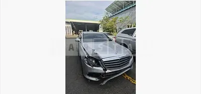Photo 1 of 19: 2017 Mercedes-Benz E220 d — Korean insurance auction