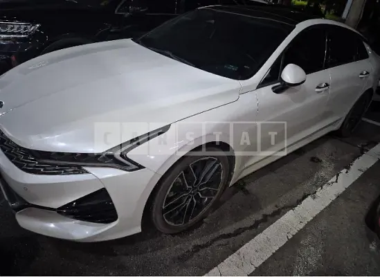 Photo 2 of 19: 2020 Kia K5 — Korean insurance auction