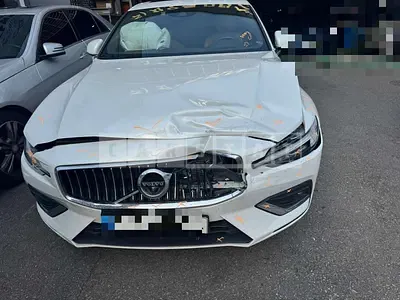 Photo 1 of 29: 2021 Volvo S60B5 — Korean insurance auction