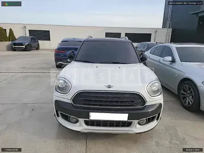 Photo 1 of 14: 2020 MINI Cooper Countryman (18), VIN WMWYX3106L3L99365 — Korean insurance auction
