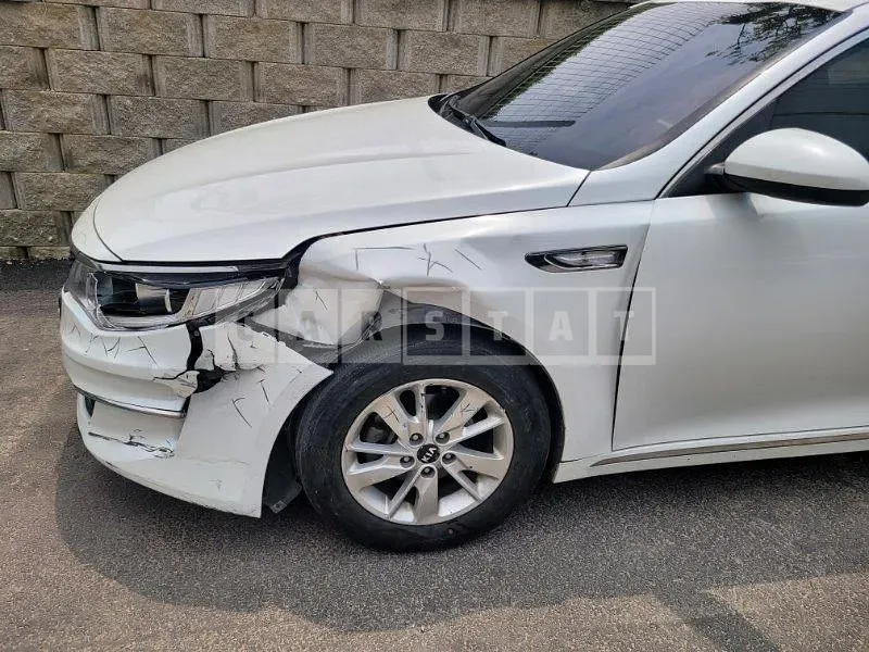 Photo 2 of 10: 2016 Kia K5 LPI — Korean insurance auction