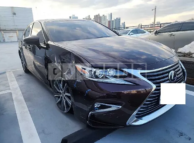 Photo 2 of 43: 2017 Lexus ES300h, VIN JTHBW1GGXH2161602 — Korean insurance auction