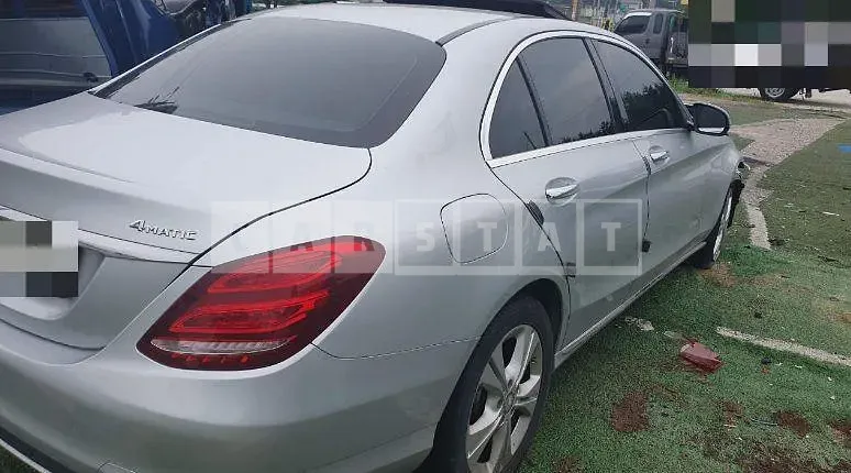 Photo 2 of 9: 2016 Mercedes-Benz C220 d 4Matic — Korean insurance auction