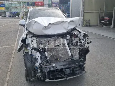 Photo 1 of 16: 2020 Hyundai Santa Fe, VIN KMHS581ABLU278772 — Korean insurance auction