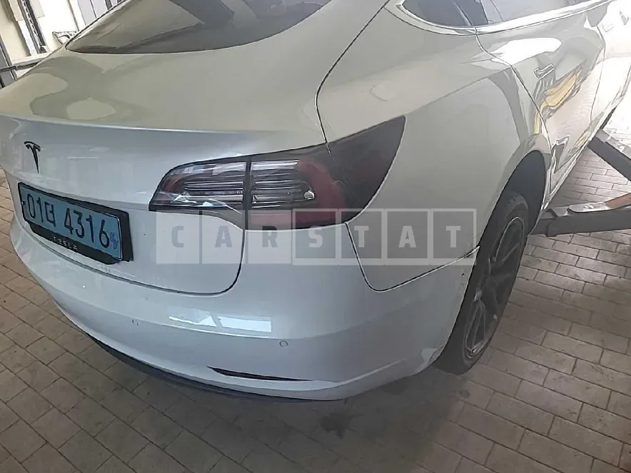 Photo 2 of 26: 2020 Tesla Model 3 Long Range, VIN 5YJ3E1EA0LF584654 — Korean insurance auction