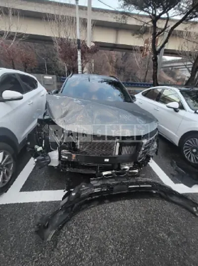 Photo 1 of 12: 2021 Hyundai Tucson, VIN KMHJE81CBMU034524 — Korean insurance auction