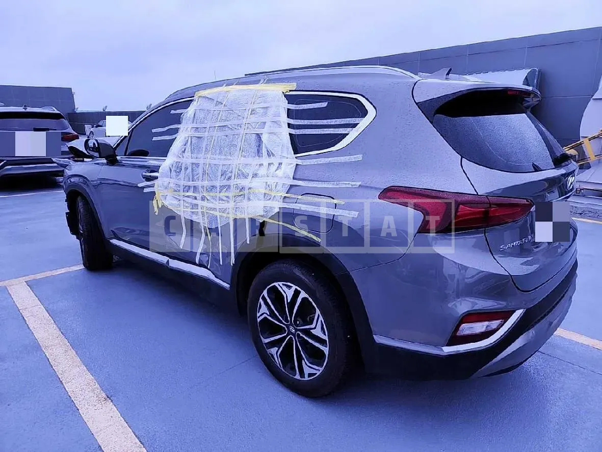 Photo 2 of 14: 2018 Hyundai Santa Fe TM 4WD, VIN KMHS381BDKU023720 — Korean insurance auction