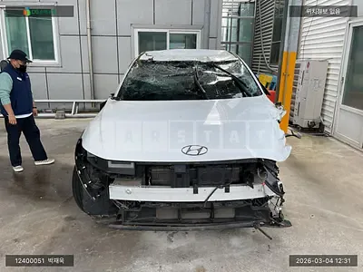 Photo 1 of 14: 2022 Hyundai IONIQ 5, VIN KMHKR81AFNU071224 — Korean insurance auction