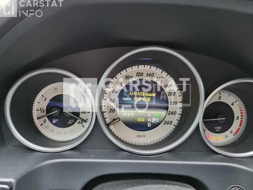 Photo 2 of 11: 2015 Mercedes-Benz E220 CDI, VIN WDDHF0CB3GB205704 — Korean insurance auction