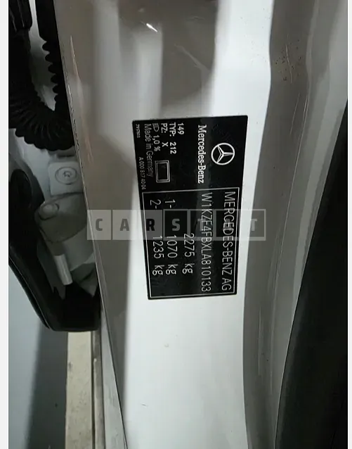 Photo 2 of 11: 2020 Mercedes-Benz E250 — Korean insurance auction