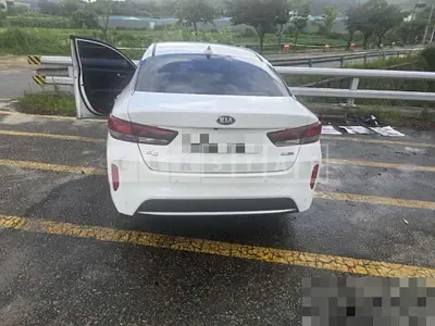 Photo 1 of 27: 2019 Kia K5 Hybrid — Korean insurance auction