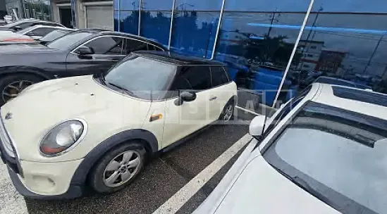 Photo 2 of 11: 2015 MINI Cooper D — Korean insurance auction