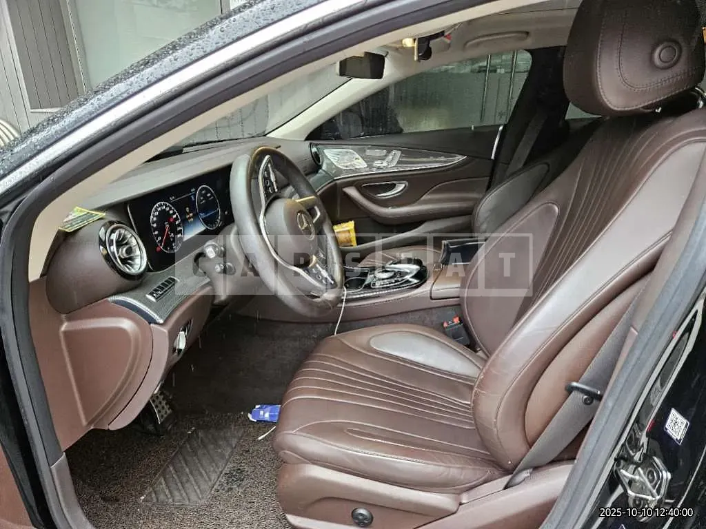 Photo 2 of 53: 2020 Mercedes-Benz CLS300 d — Korean insurance auction