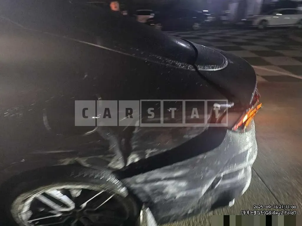 Photo 2 of 19: 2020 Kia K5 — Korean insurance auction