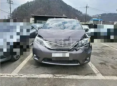 2015 TOYOTA SIENA 4WD