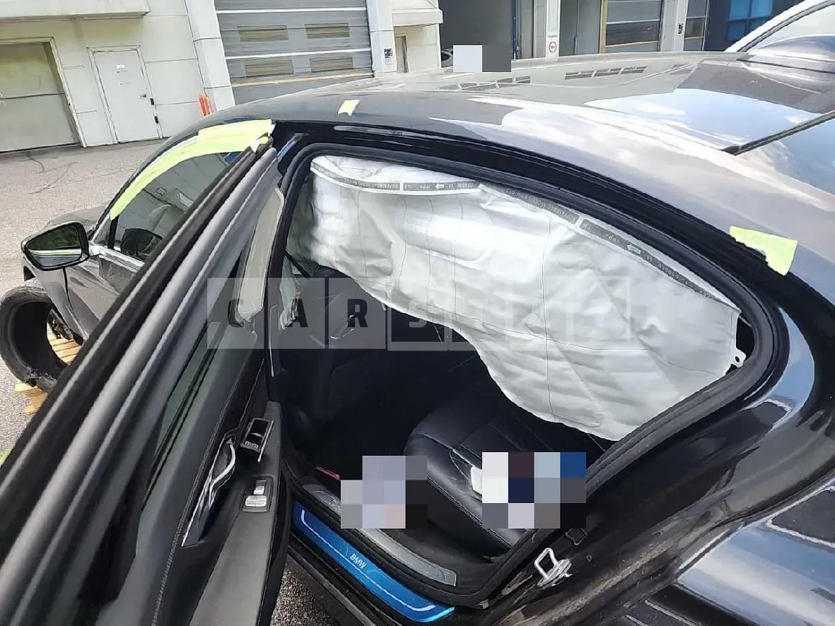 Photo 2 of 21: 2016 BMW 730Ld xDrive, VIN WBA7G6100GG509368 — Korean insurance auction
