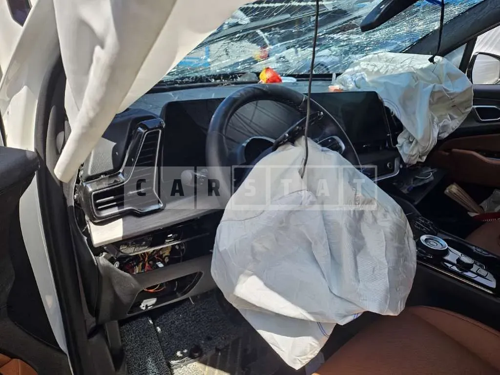 Photo 2 of 24: 2024 Kia Sportage — Korean insurance auction